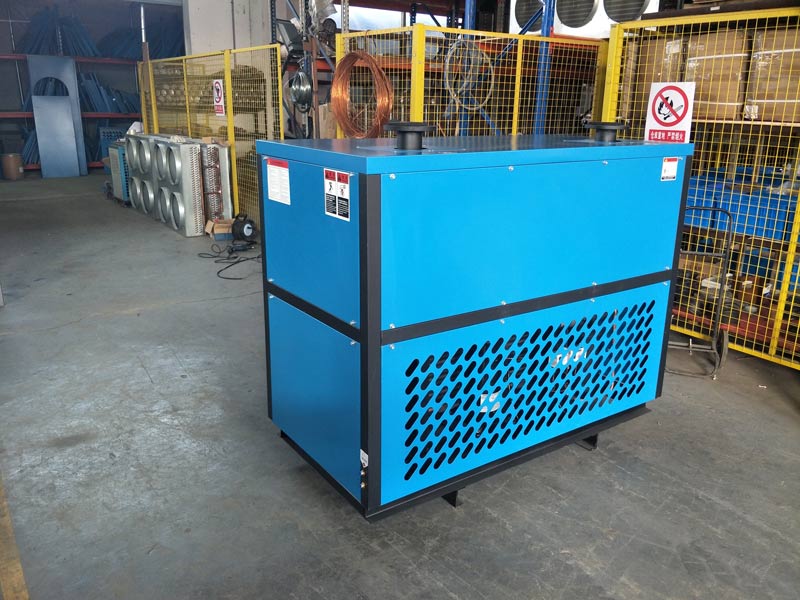 永磁變頻螺桿空壓機該怎么選擇冷干機？